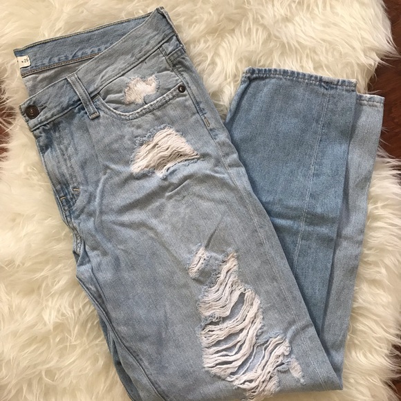 Abercrombie & Fitch Light Wash Distressed Jeans 8 - Picture 6 of 8